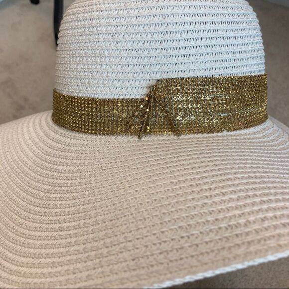 WHITE straw floppy hat gold chain metal embellished detail - Picture 5 of 8